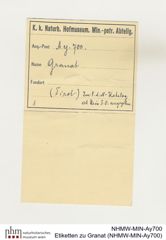 Etiketten zu Granat (NHMW-MIN-Ay700)